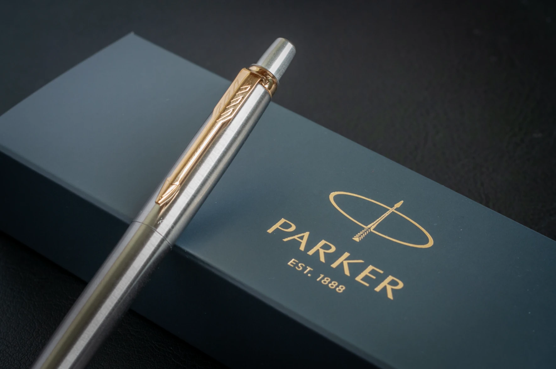 Ручка шариковая Parker Jotter Core K63, Stainless Steel GT — фото 18